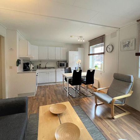 Lassiebyn 10 Entire Apartment With Parking & Kitchen Branäs Buitenkant foto